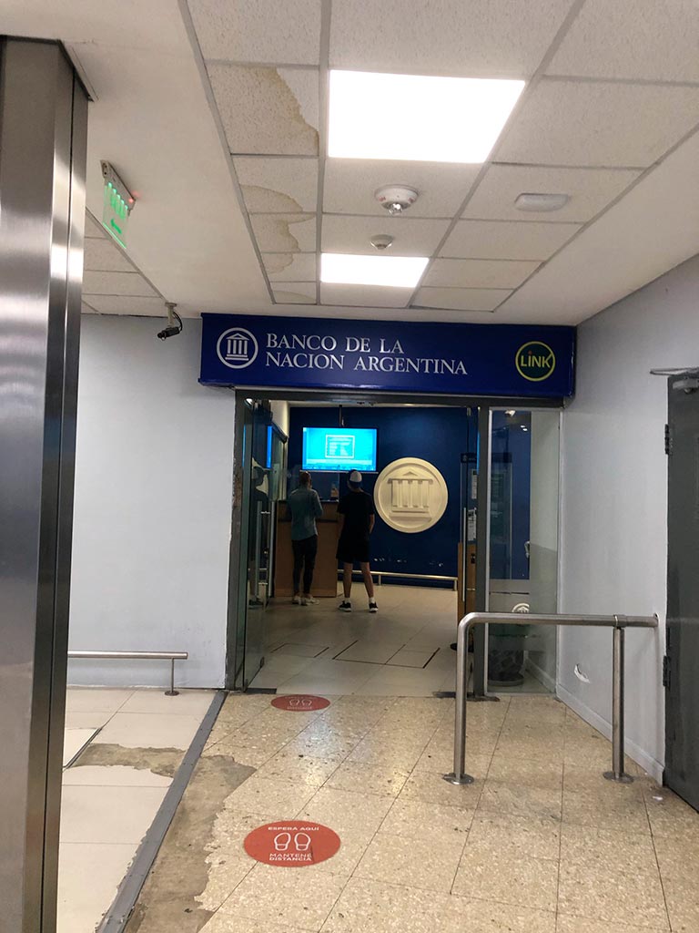 Sucursal Banco Nación aeropuerto ministro Pistarini